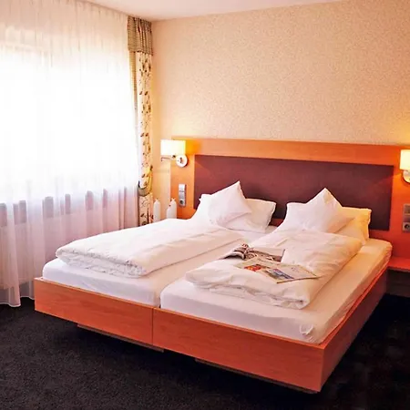 Landgasthof Zum Lamm Otel 3*